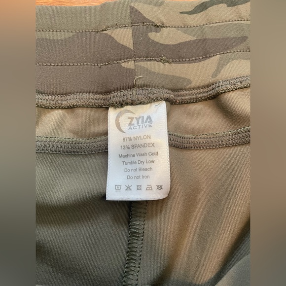 Zyia Green Camo Unwind Joggers Elastic waist w/Draw String Medium - Picture 7 of 7